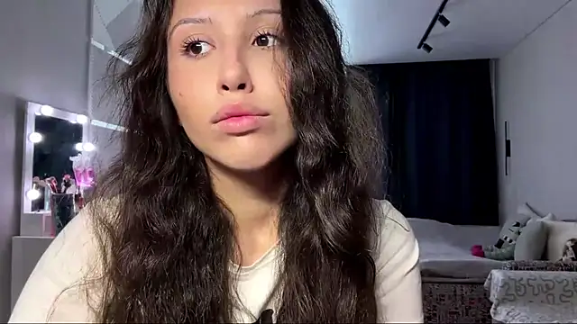 Alicekitty67 online show from July 14, 7:46 am