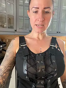 GermanMilfJasmin online show from June 10, 8:35 am