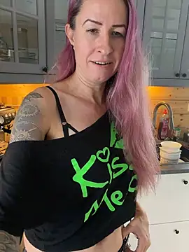 GermanMilfJasmin online show from June 11, 7:50 am