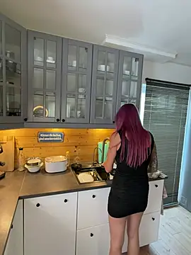 GermanMilfJasmin online show from July 28, 6:20 am