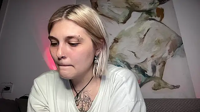 Ella Bloom online show from July 6, 4:53 pm