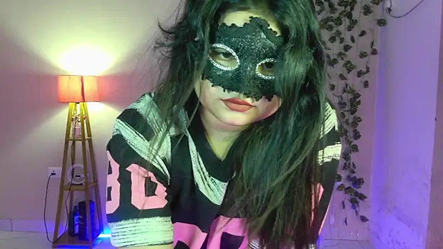 Red Heart  online show from July 28, 5:34 pm