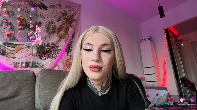 Chloecherry online show from July 19, 6:22 pm