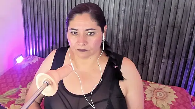 Snapshot of Karla_Monroe_ chatting on June 11, 10:08 pm Karla Monroe online show from June 11, 10:08 pm