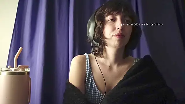 Julixta online show from June 10, 4:01 am