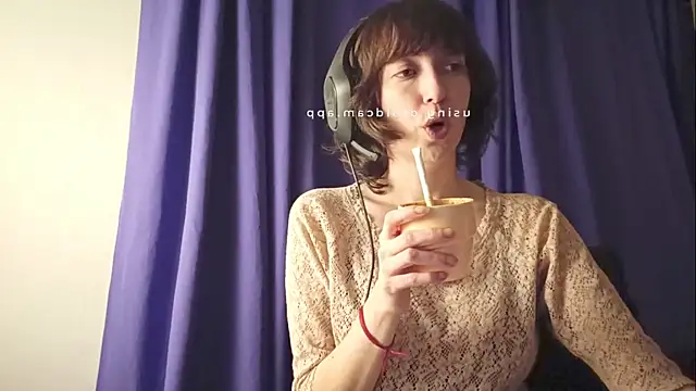 Julixta online show from June 11, 2:22 am