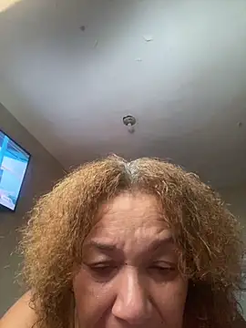 rosanna78322 online show from June 11, 6:50 pm