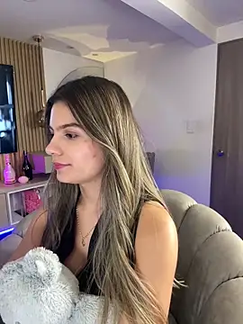 emilyvex online show from June 13, 3:04 am