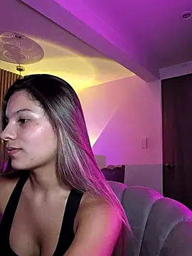 emilyvex online show from July 17, 3:13 am