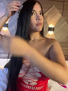 Snapshot of Lara_petit chatting on July 12, 10:12 pm Lara petit online show from July 12, 10:12 pm