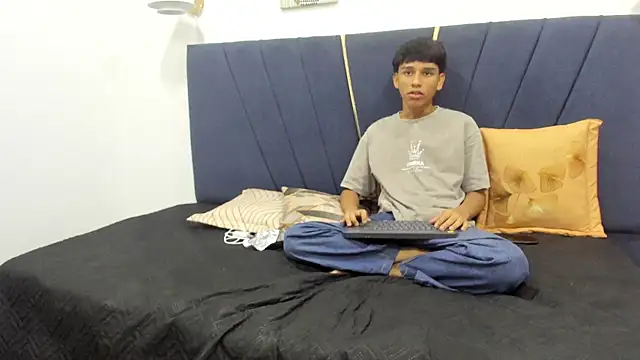 stiven cum2 online show from June 14, 4:14 am
