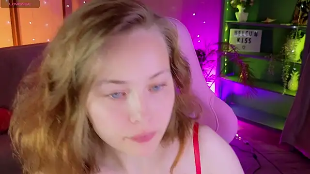 EricaWilds online show from June 27, 12:33 pm