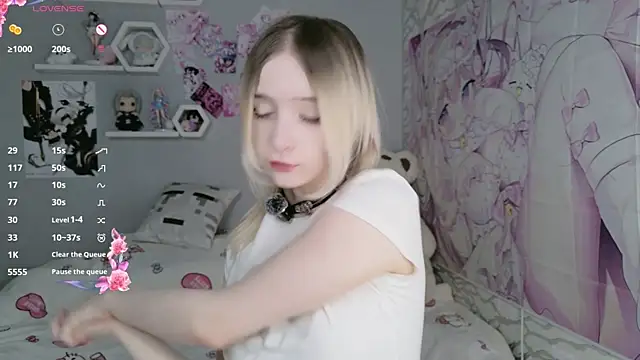 meganami online show from June 14, 3:03 pm