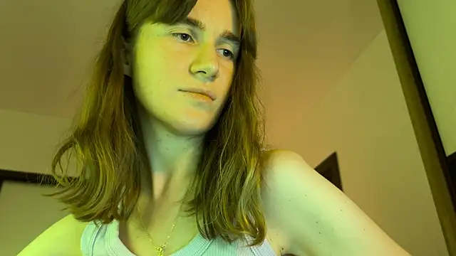 Snapshot of agniia257 chatting on June 7, 9:07 pm agniia257 online show from June 7, 9:07 pm