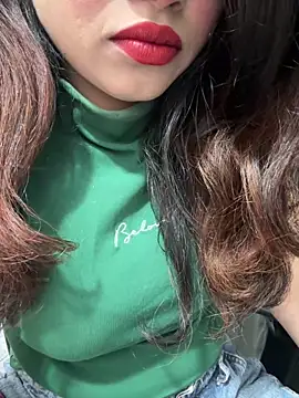 Yours riya11 online show from June 20, 4:10 pm