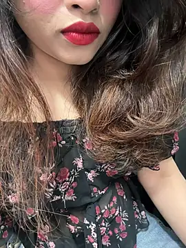 Yours riya11 online show from June 24, 7:24 pm