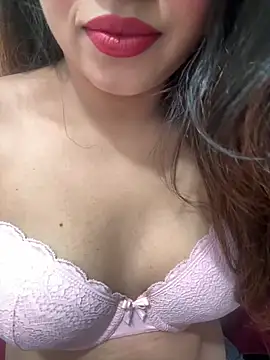 Yours riya11 online show from June 27, 7:19 pm