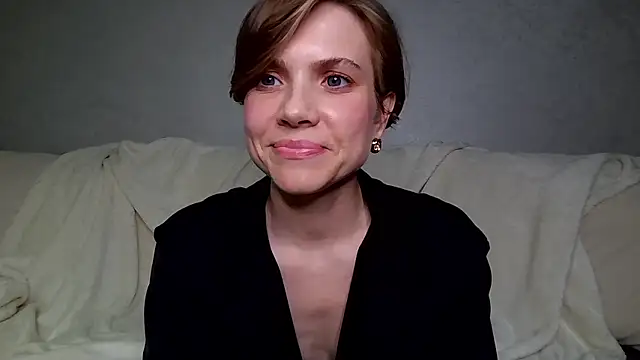 NatalieMoses online show from June 12, 7:02 pm