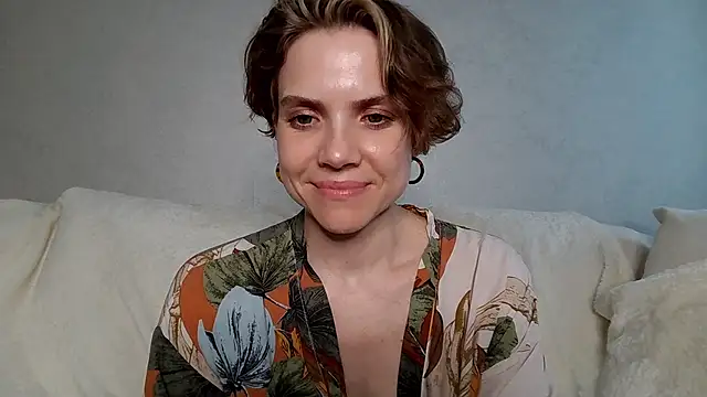 NatalieMoses online show from June 14, 2:24 am