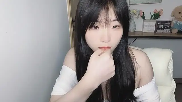 Louise-3 online show from July 18, 11:03 am
