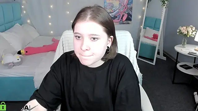 Kylie-Voss online show from June 14, 3:08 am