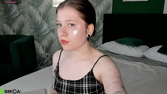 Kylie-Voss online show from July 13, 3:09 am