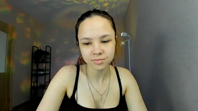 MirandaHolms online show from June 15, 11:12 am
