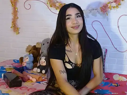 IreneSaez333 online show from August 2, 1:04 am