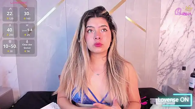 ChloeBelle  online show from June 11, 12:36 pm
