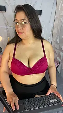 Melody Rosses online show from June 8, 11:43 am