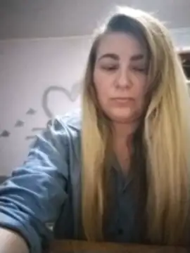 Snapshot of AngelWhite008 chatting on June 25, 9:41 pm AngelWhite008 online show from June 25, 9:41 pm