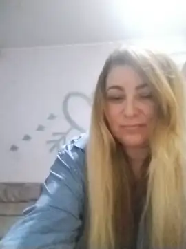 Snapshot of AngelWhite008 chatting on July 2, 8:26 pm AngelWhite008 online show from July 2, 8:26 pm