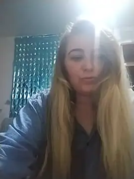 Snapshot of AngelWhite008 chatting on July 8, 8:24 pm AngelWhite008 online show from July 8, 8:24 pm