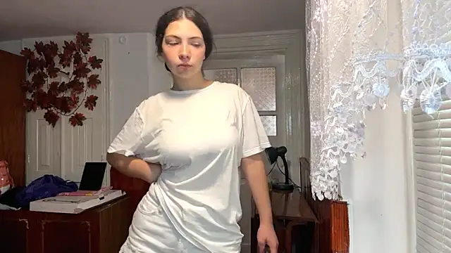 MargyClingingsmith online show from July 18, 9:13 am