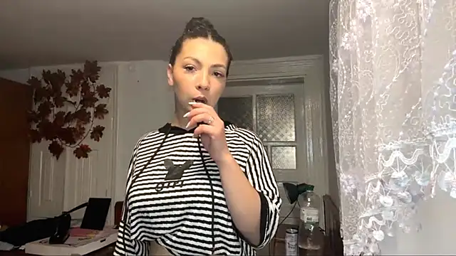 MargyClingingsmith online show from July 25, 4:37 pm