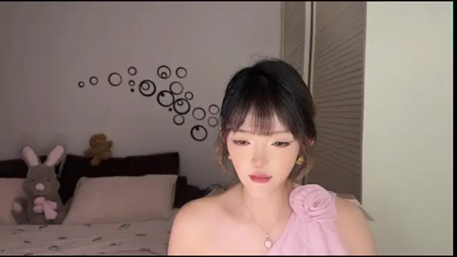 Snapshot of sixliuliuliu chatting on June 5, 10:10 am sixliuliuliu online show from June 5, 10:10 am