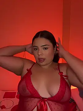 Snapshot of lulu__dreams chatting on June 9, 7:03 pm lulu dreams online show from June 9, 7:03 pm
