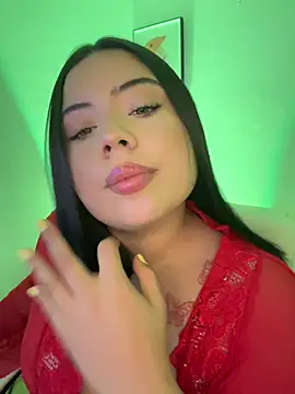 Snapshot of lulu__dreams chatting on June 10, 6:07 pm lulu dreams online show from June 10, 6:07 pm