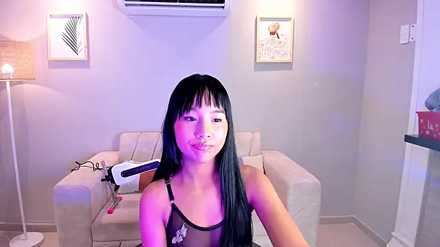 Snapshot of Whitney_lexx chatting on July 27, 8:27 pm Whitney lexx online show from July 27, 8:27 pm