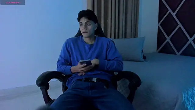 Snapshot of Ithan_Hott chatting on July 5, 3:13 am Ithan Hott online show from July 5, 3:13 am