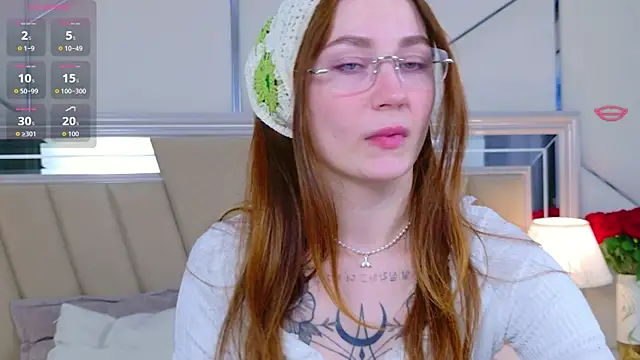 Snapshot of OliviaBrayan chatting on June 14, 6:54 pm OliviaBrayan online show from June 14, 6:54 pm