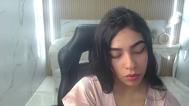 Emilly s online show from June 12, 12:37 pm