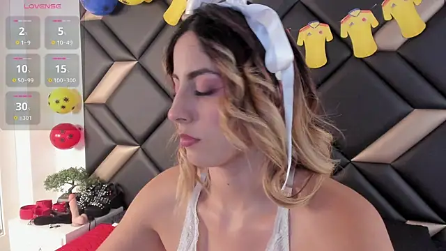 AdrianaHarlow online show from July 8, 3:16 pm