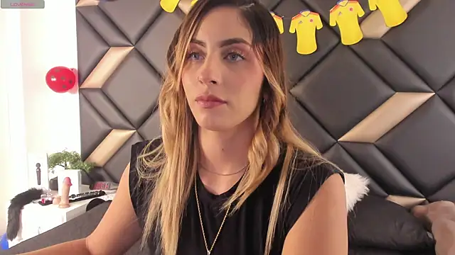 AdrianaHarlow online show from July 12, 2:30 pm