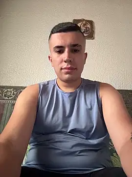 Snapshot of Diiego_Axel chatting on June 8, 5:35 pm Diiego Axel online show from June 8, 5:35 pm