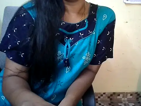 Snapshot of anutamilponnu chatting on June 7, 9:46 am anutamilponnu online show from June 7, 9:46 am