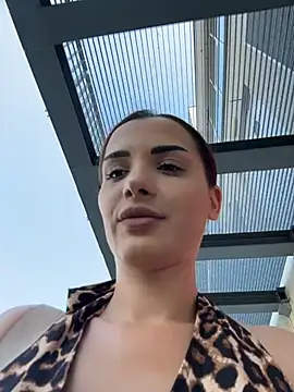chloenyx online show from June 29, 1:00 pm