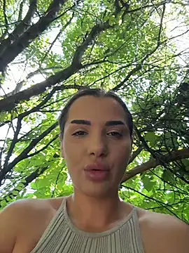 chloenyx online show from July 15, 11:59 am