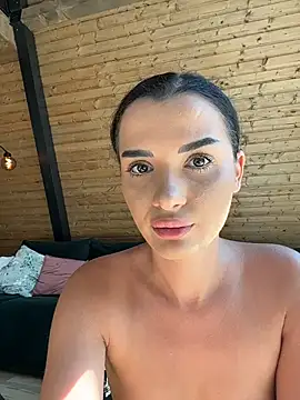 chloenyx online show from July 26, 1:29 pm