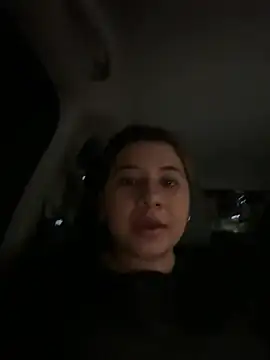 Snapshot of sussana_vasquez chatting on June 2, 2:02 am sussana vasquez online show from June 2, 2:02 am